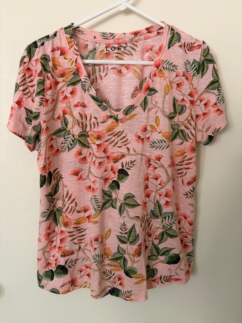 LOFT Pink Floral V-Neck Tee with Green Leaf Print - Size M